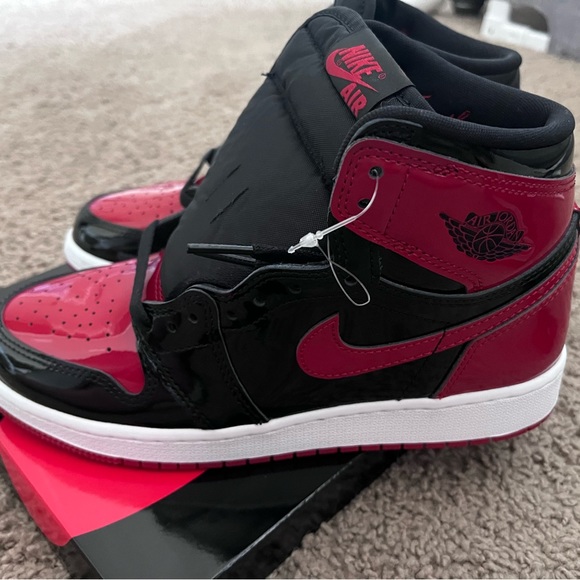Jordan 1 retro high patent bred - Picture 3 of 7
